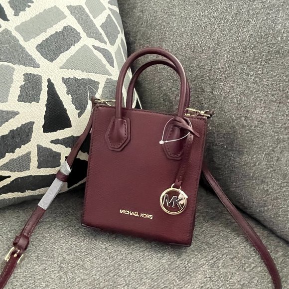 100% AUTHENTIC NWT MICHAEL KORS Mercer Extra-Small Pebbled Leather Crossbody Bag - Picture 1 of 6